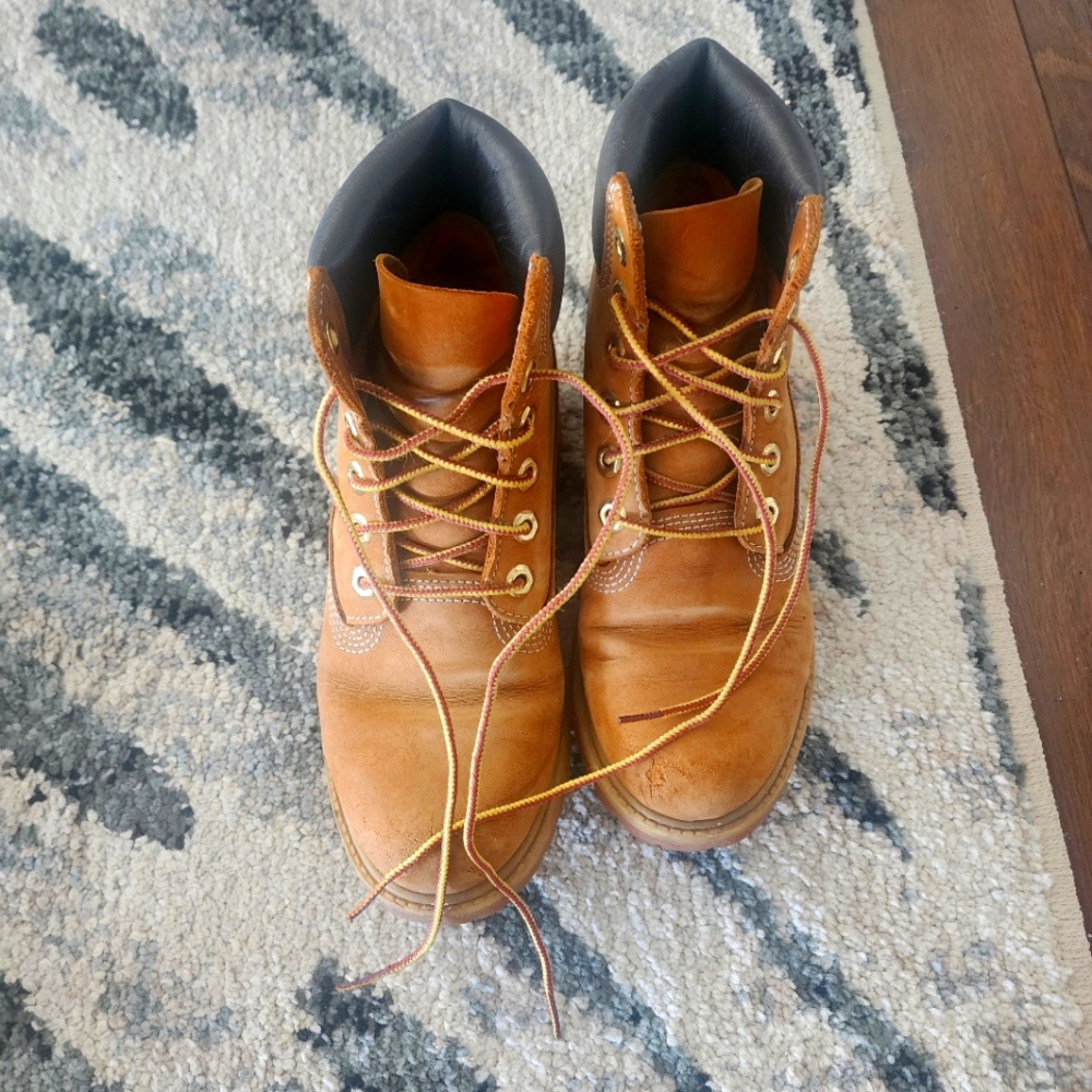 Timberland Ladies Waterproof Boots, Size 6, Gently Used
